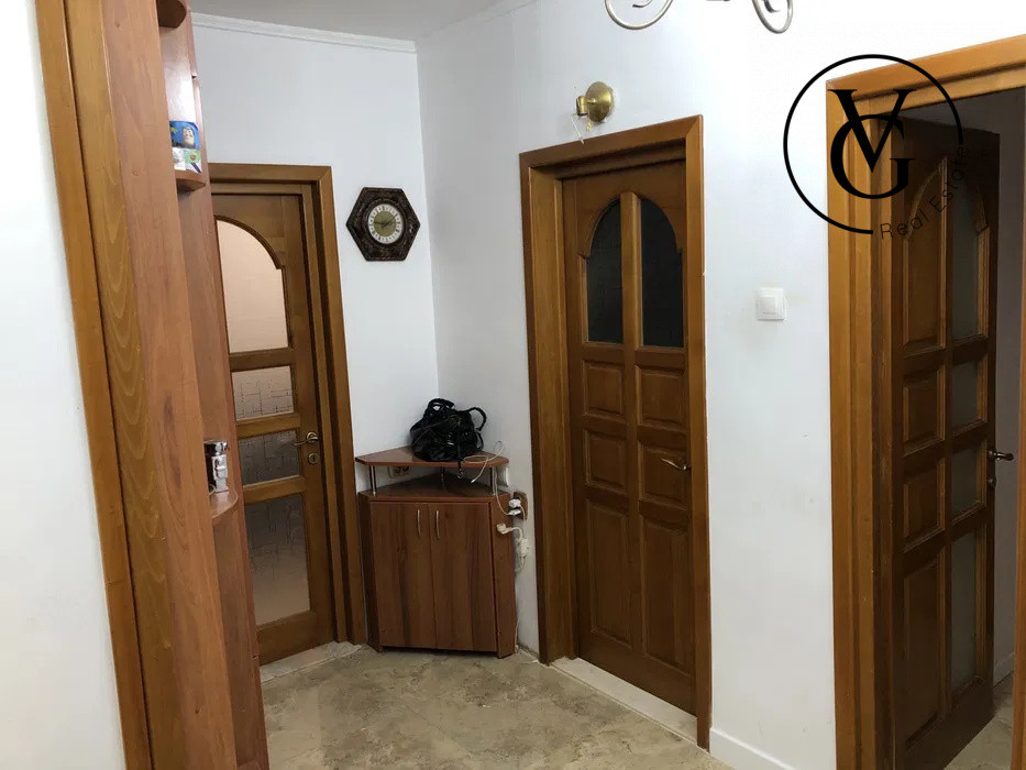 Apartament 4 camere | Curte privata | Loc parcare