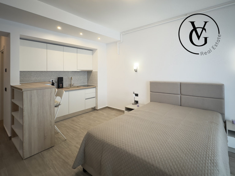 Studio Casa Del Mar -primul rand  la mare -vedere lac si mare 