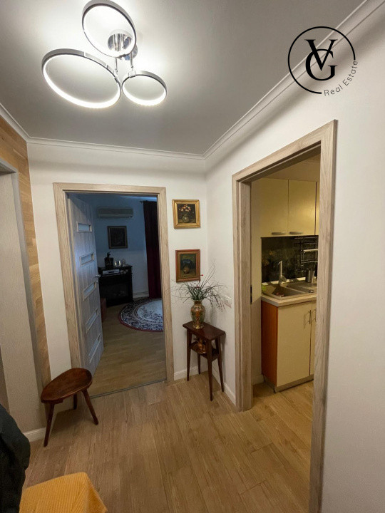 Apartament 4 camere zona Victoria