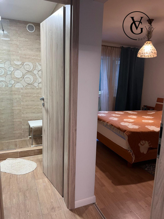 Apartament 4 camere zona Victoria