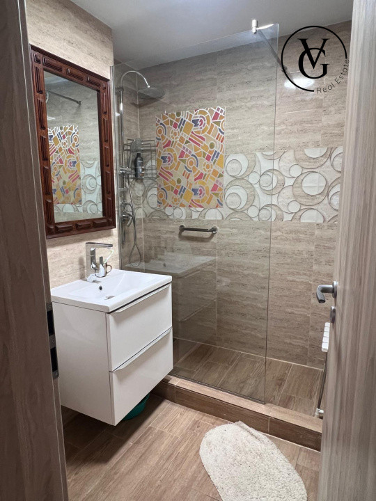 Apartament 4 camere zona Victoria