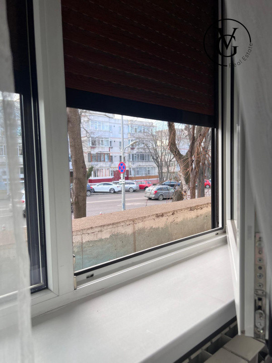 Apartament 4 camere zona Victoria