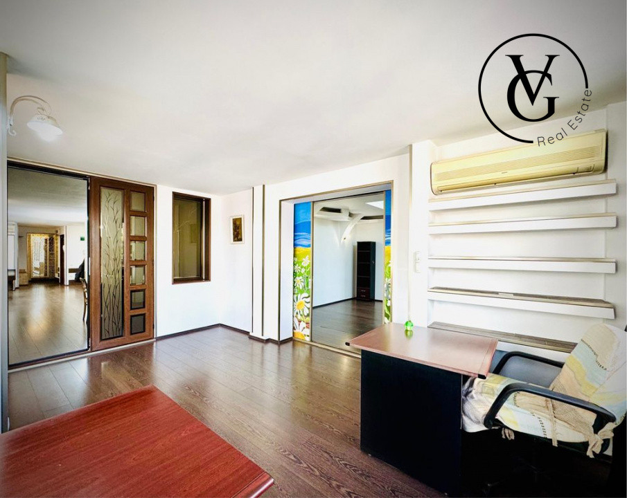 Apartament 200mp, 4 Camere _Pta Vctoriei -Loc de parcare