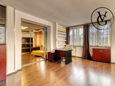 Apartament 200mp, 4 Camere _Pta Vctoriei -Loc de parcare