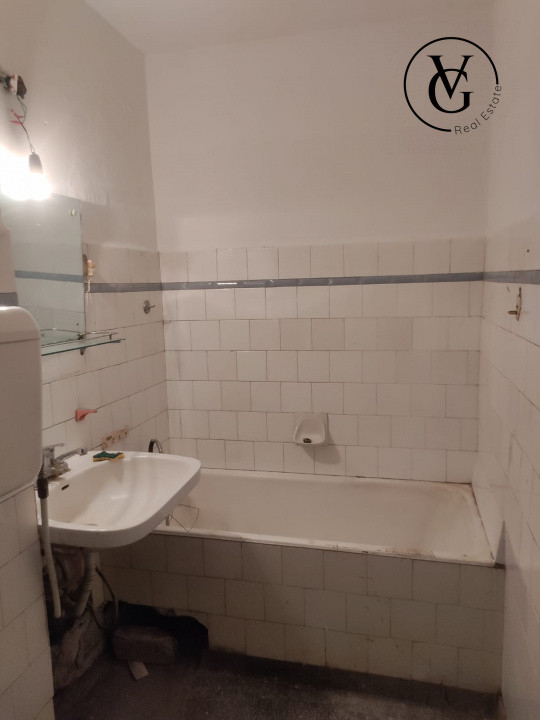 Garsoniera -  1 Decembrie - Costin Georgian