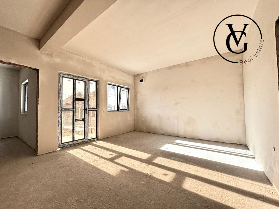 Casa la sol, 4 camere - 195 mp teren -  Navodari - predare la cheie