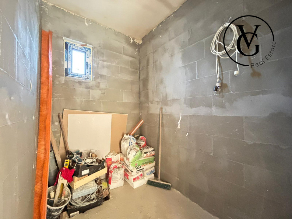 Casa la sol, 4 camere - 195 mp teren -  Navodari - predare la cheie