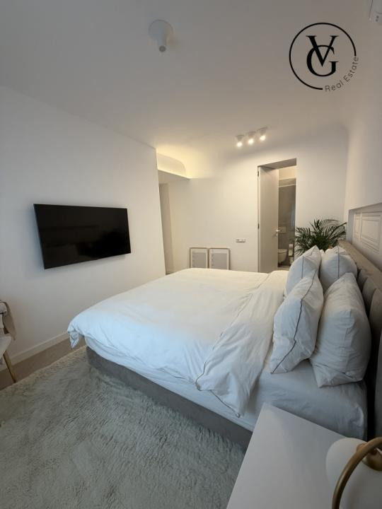 Apartament 3 camere mobilat lux | Cortina North |  Parcare inclusă | 