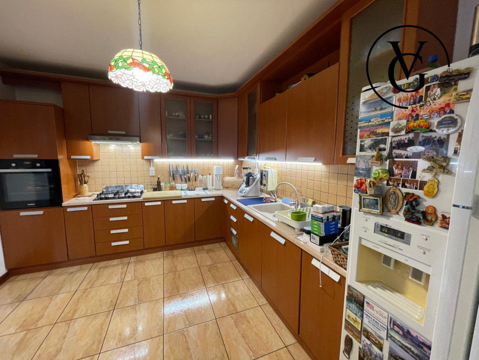 Vila D+P+1E+M  zona L. Pedagogic