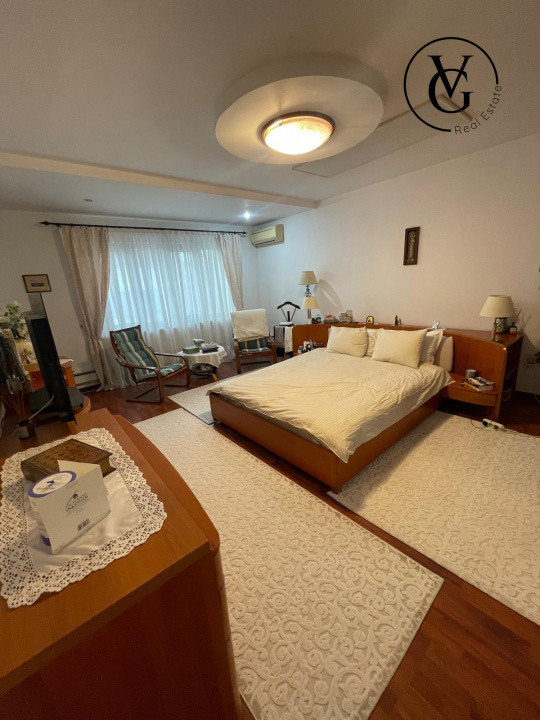 Vila D+P+1E+M  zona L. Pedagogic