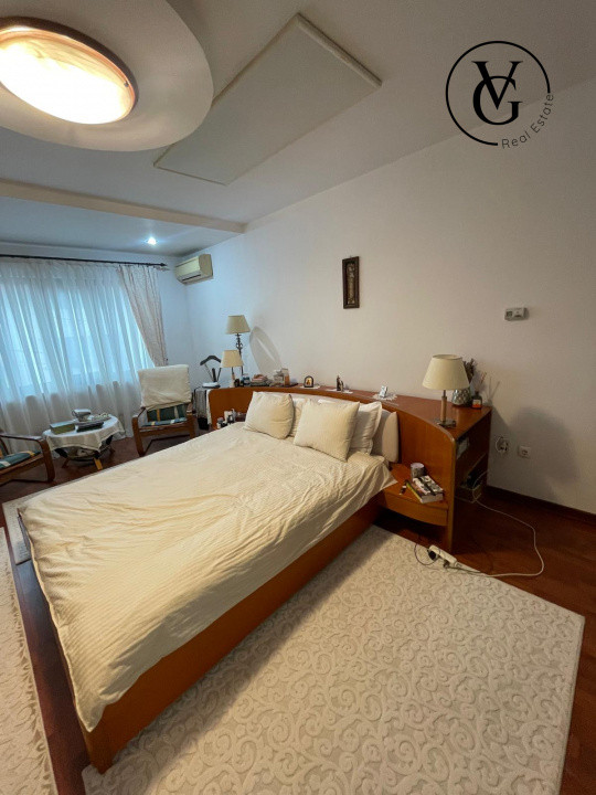 Vila D+P+1E+M  zona L. Pedagogic