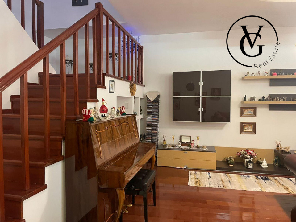 Vila D+P+1E+M  zona L. Pedagogic