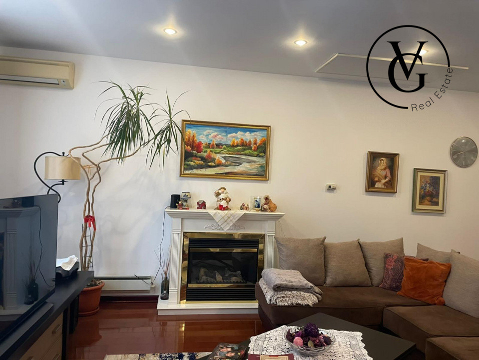 Vila D+P+1E+M  zona L. Pedagogic