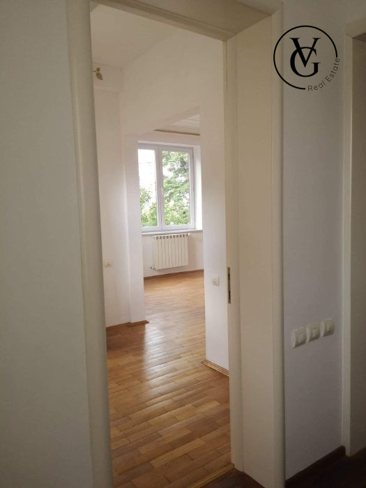 Vila Interbelica renovata - Zona Berzei-Pta Victoriei