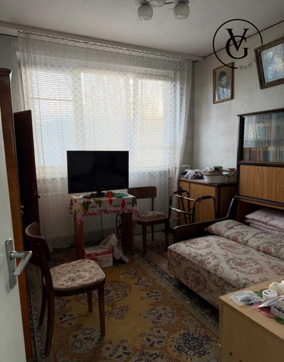 Apartament de 2 camere la 500 m de Metroul 1 Mai