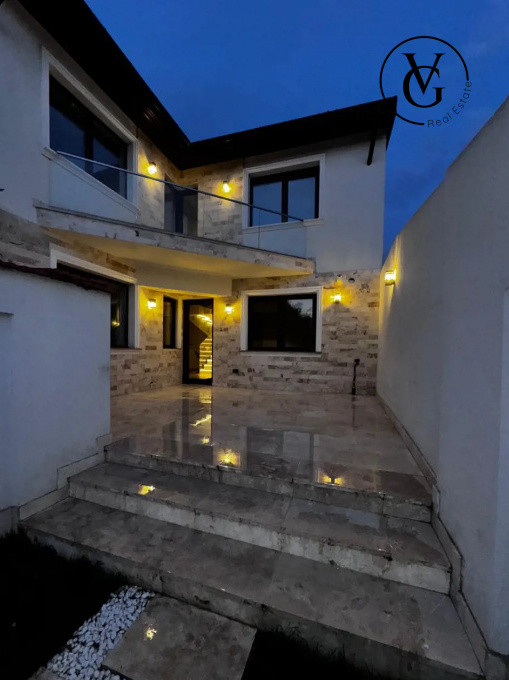 Vilă spațioasă SECT 1 -160 mp | 5 camere, 3 băi | Ideal sediu firmă