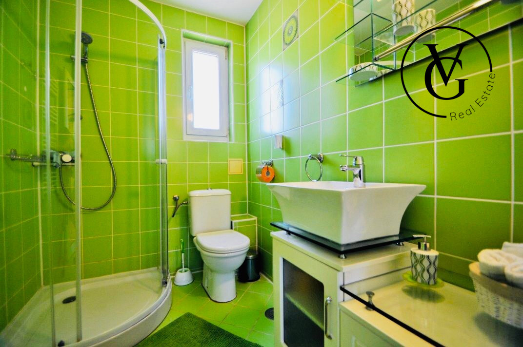 Vila P+2 cu vedere la mare Mamaia Nord / Scoica Land