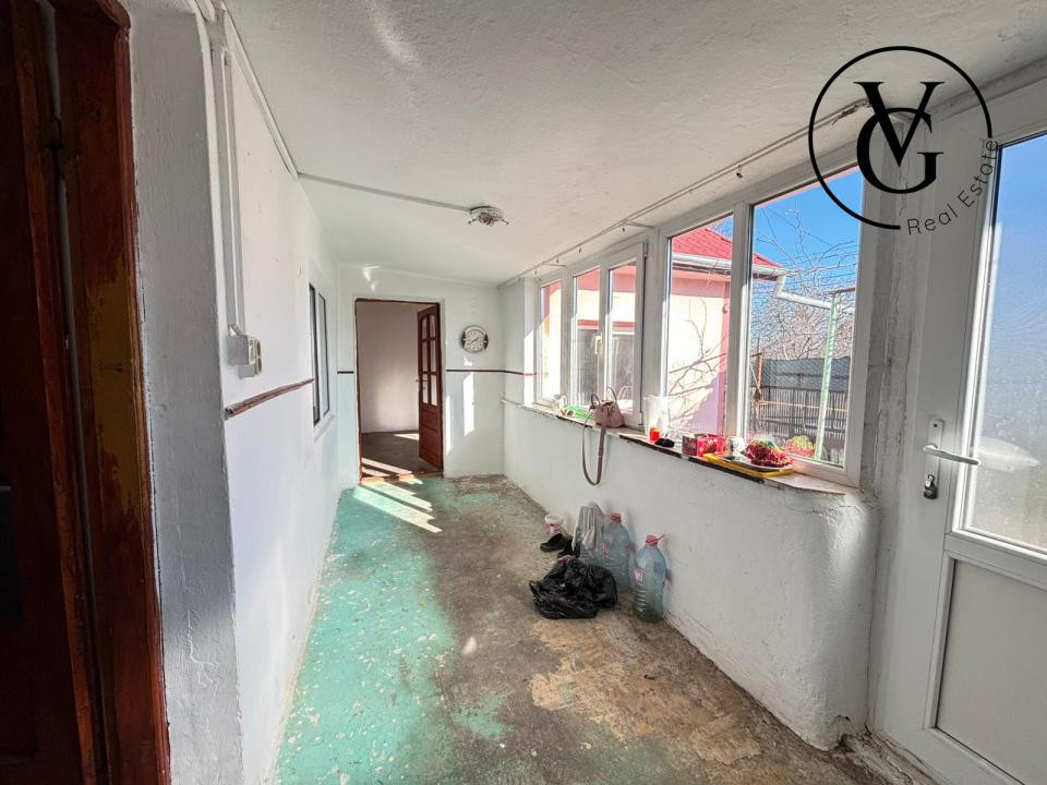 Casa la sol - teren 387 mp - Lumina