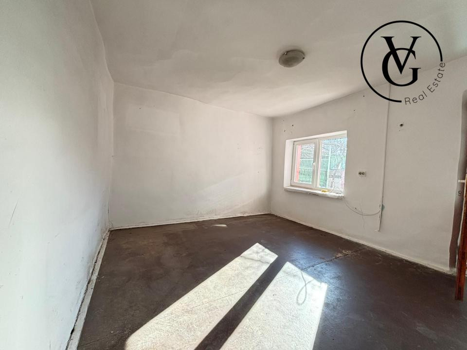 Casa la sol - teren 387 mp - Lumina