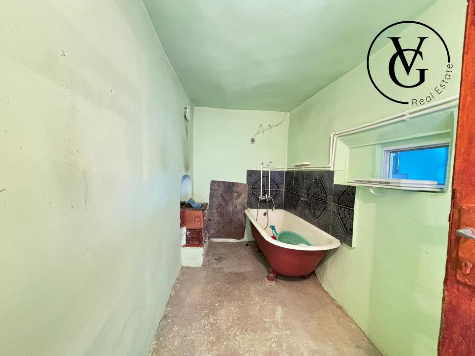 Casa la sol - teren 387 mp - Lumina