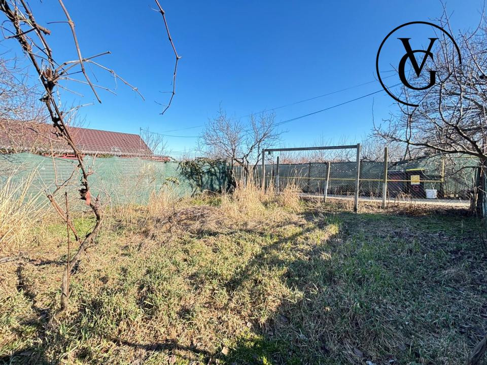 Casa la sol - teren 387 mp - Lumina