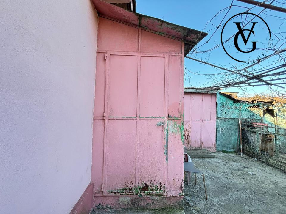 Casa la sol - teren 387 mp - Lumina