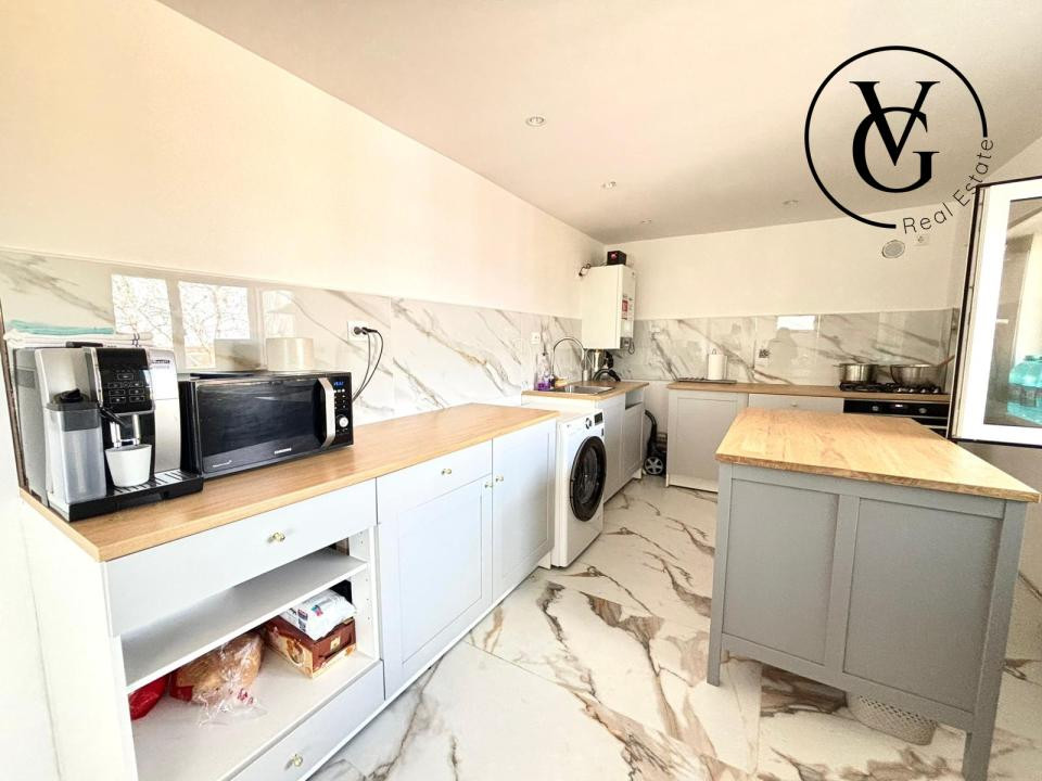 Casa P+M | 4 camere | Ovidiu - Lacul Siutghiol, 400 mp 