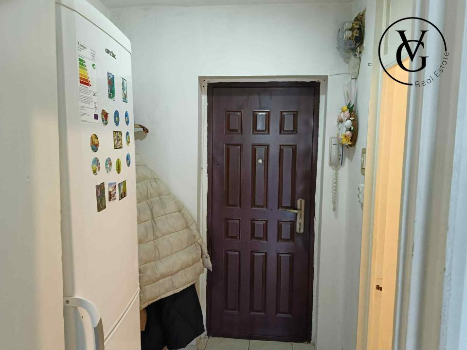 Garsoniera - Piata Minis - Metrou 10 min