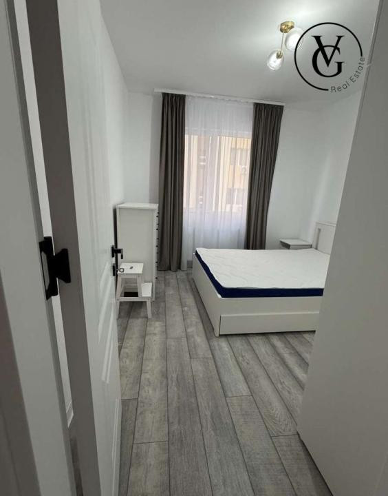 decomandat, NOU, 2 bai , parcare subterana, Apărătorii Patriei