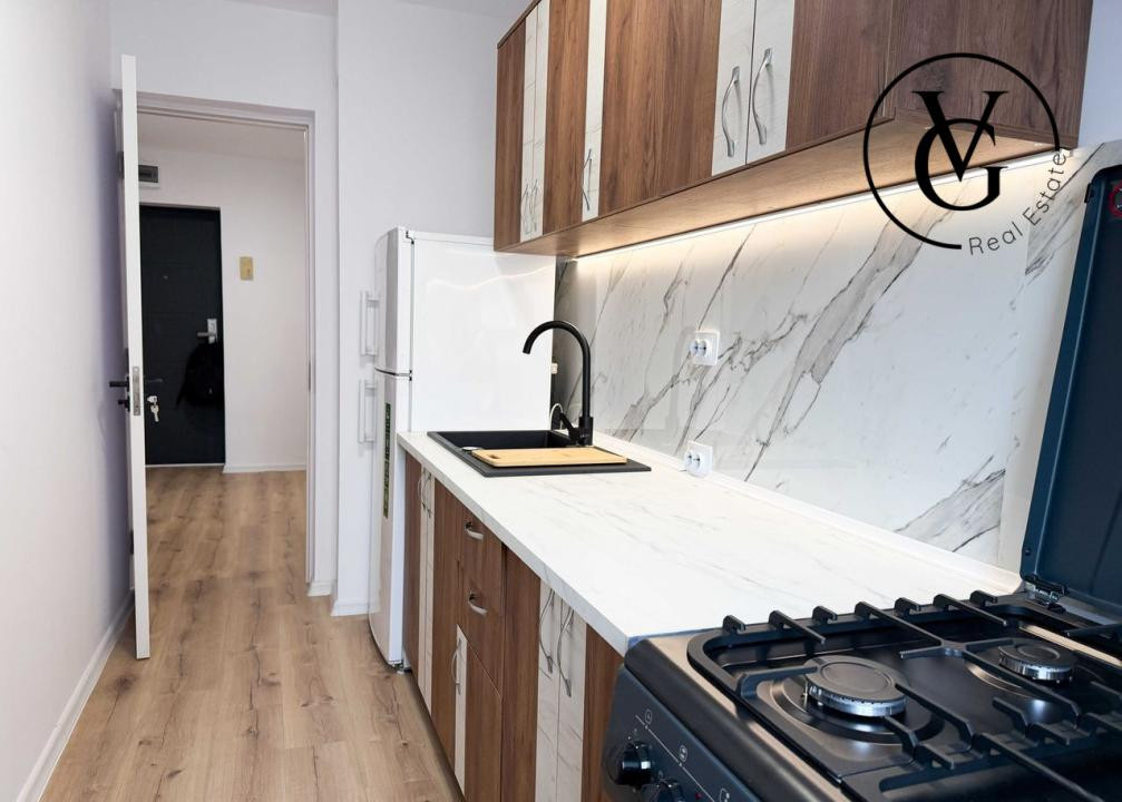 Garsoniera - Renovata - Titan