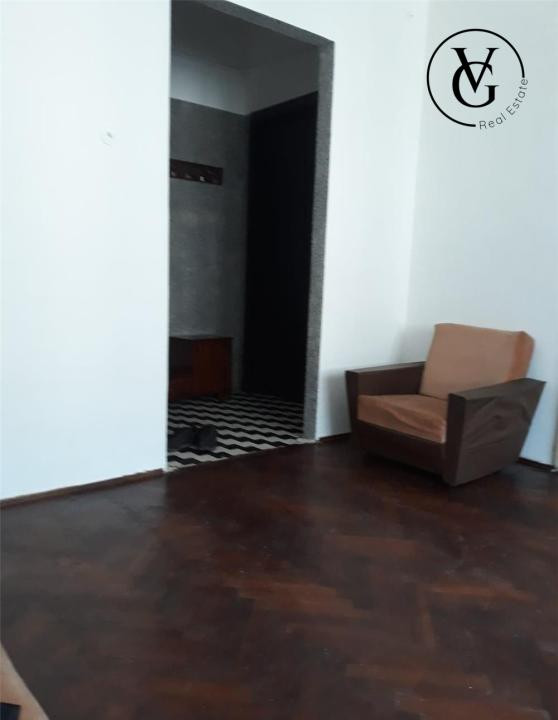 Apartament 3 camere - Centrul Vechi - Renovabil