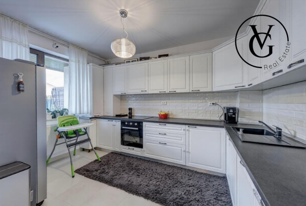 Casa Otopeni 4 camere - 2 locuri de parcare