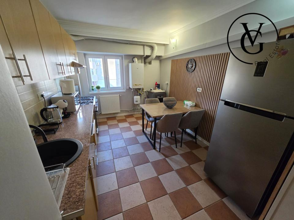 Apartament 3 camere - Stadion