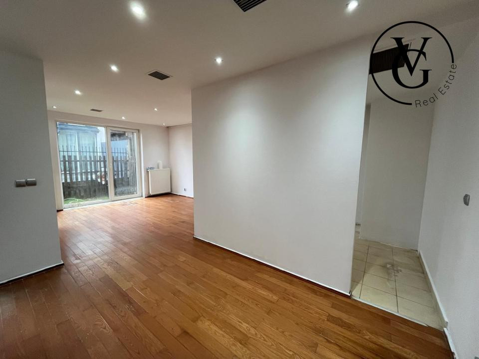 Casa 5 camere Tunari