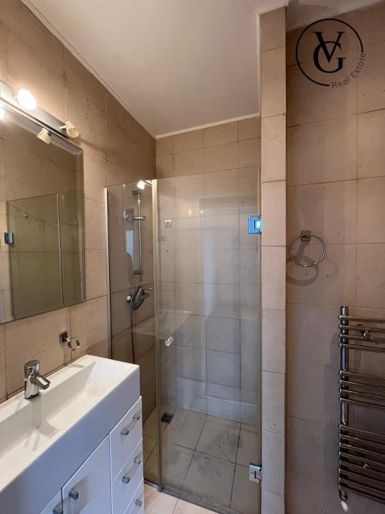 Casa 5 camere Tunari