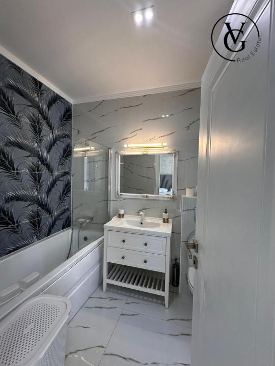 Apartament lux 4 camere - vedere la mare - Faleza Nord 