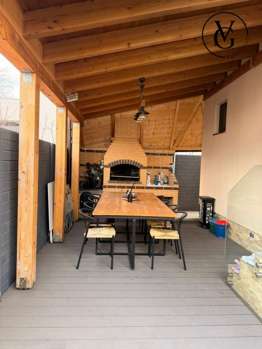 Vila 4 camere Matei Milo | sistem fotovoltaic de 10kW cu baterie de stocare 10Kw