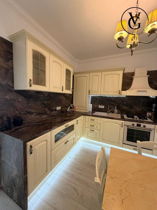 Vila 4 camere Matei Milo | sistem fotovoltaic de 10kW cu baterie de stocare 10Kw