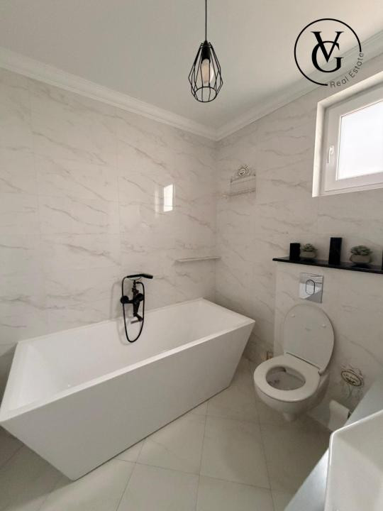 Vila 4 camere Matei Milo | sistem fotovoltaic de 10kW cu baterie de stocare 10Kw