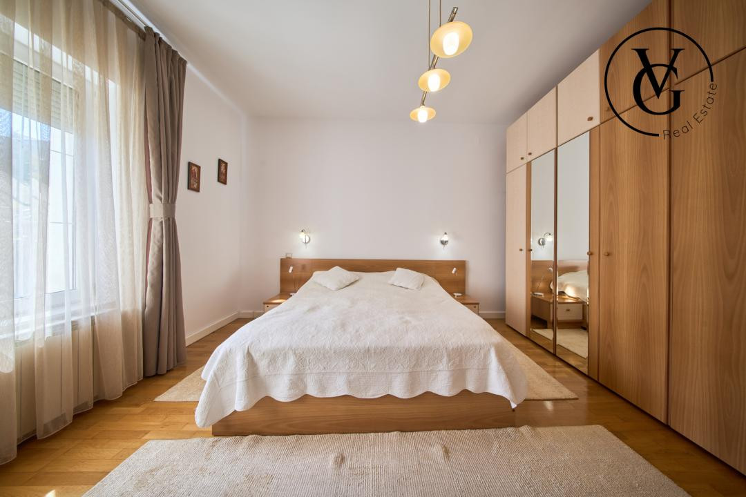 Vilă elegantă cu grădină și terasă – zonă liniștită, Centru 