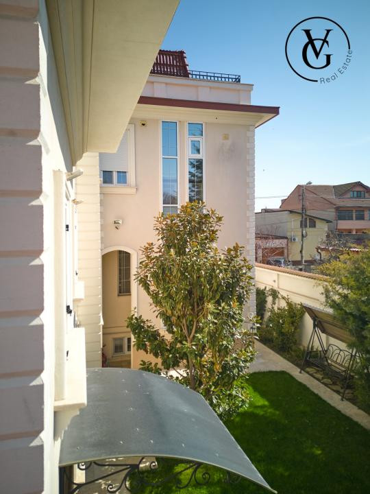 Vilă elegantă cu grădină și terasă – zonă liniștită, Centru 