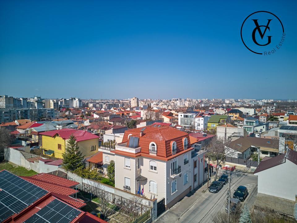 Vilă elegantă cu grădină și terasă – zonă liniștită, Centru 