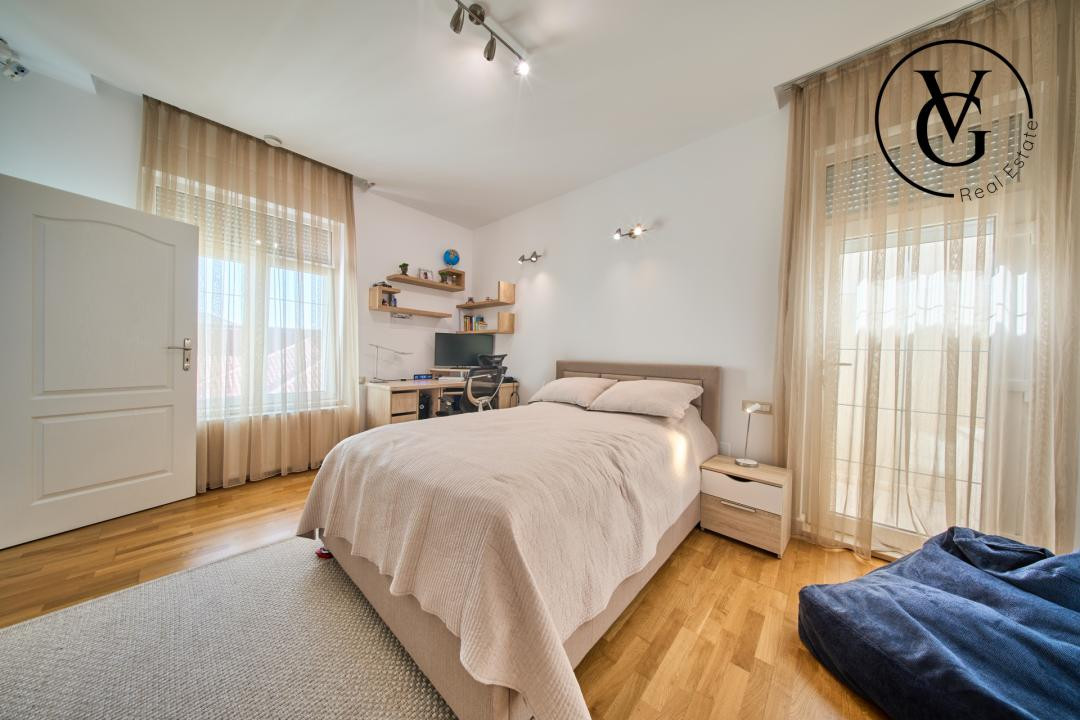 Vilă elegantă cu grădină și terasă – zonă liniștită, Centru 