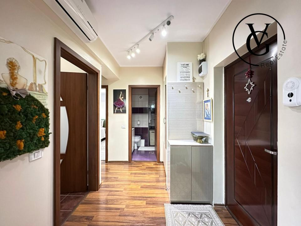 Apartament modern - 2 camere - decomandat - zona KM 5 