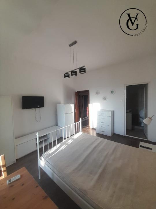 Garsoniera - Universitate - Biserica Italiana 