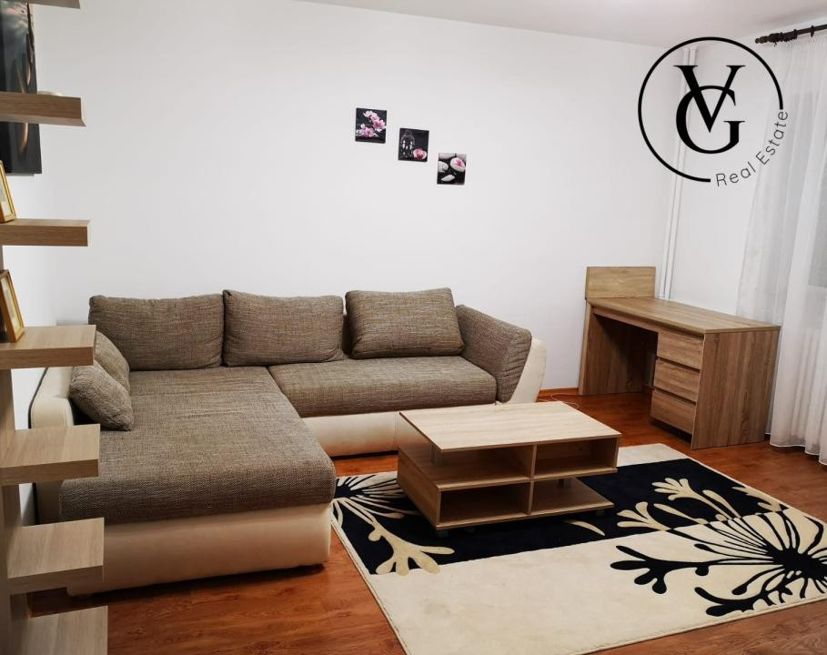 Garsoniera cu bucatarie separata - Zona Centrala - Bd. Unirii