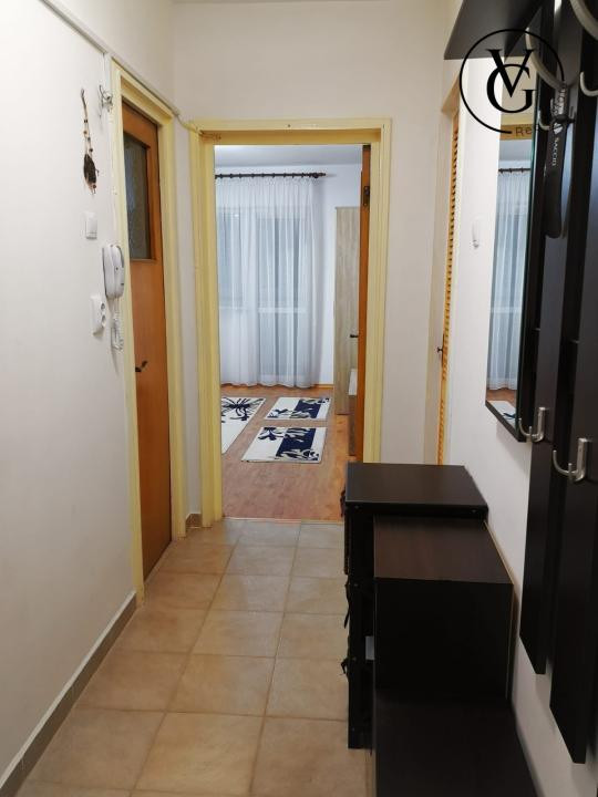 Garsoniera cu bucatarie separata - Zona Centrala - Bd. Unirii