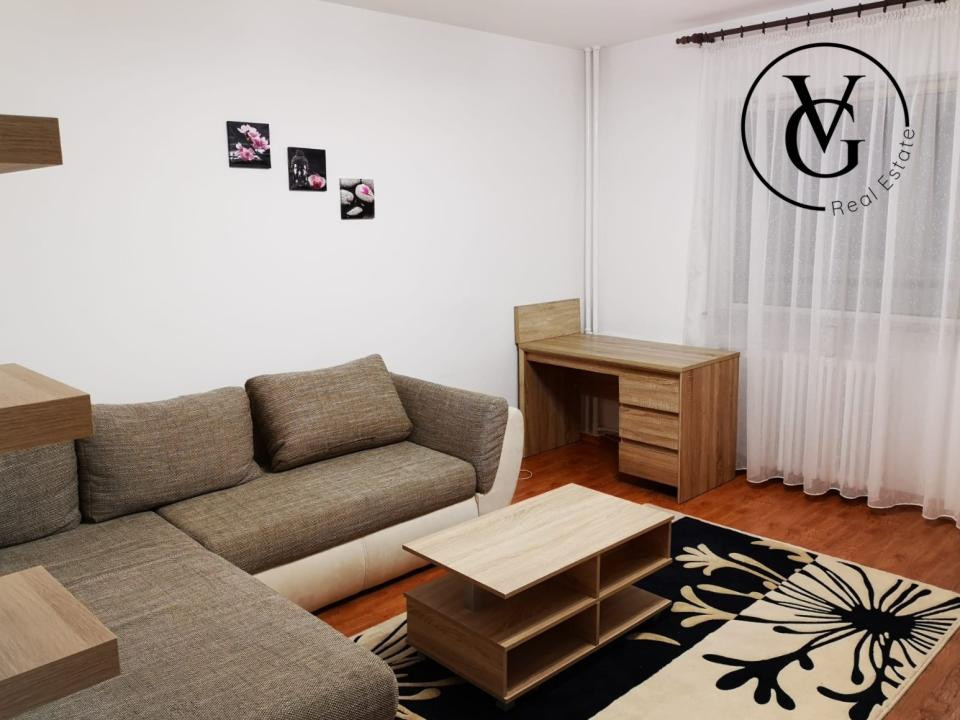 Garsoniera cu bucatarie separata - Zona Centrala - Bd. Unirii