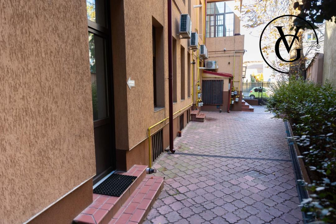 Cladire cu 9 unitati de cazare - Zona Armeneasca 