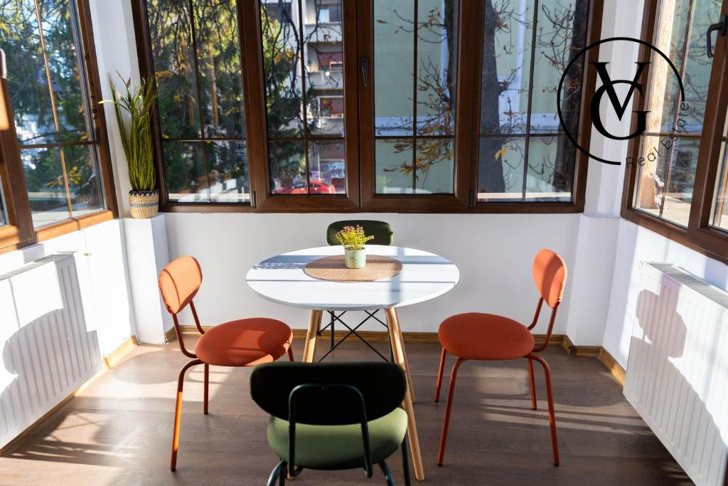 Cladire cu 9 unitati de cazare - Zona Armeneasca 